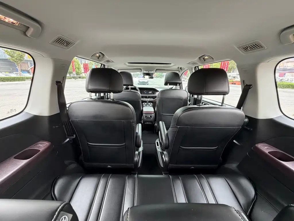 GAC Motor Trumpchi M6 2024 — фото 15