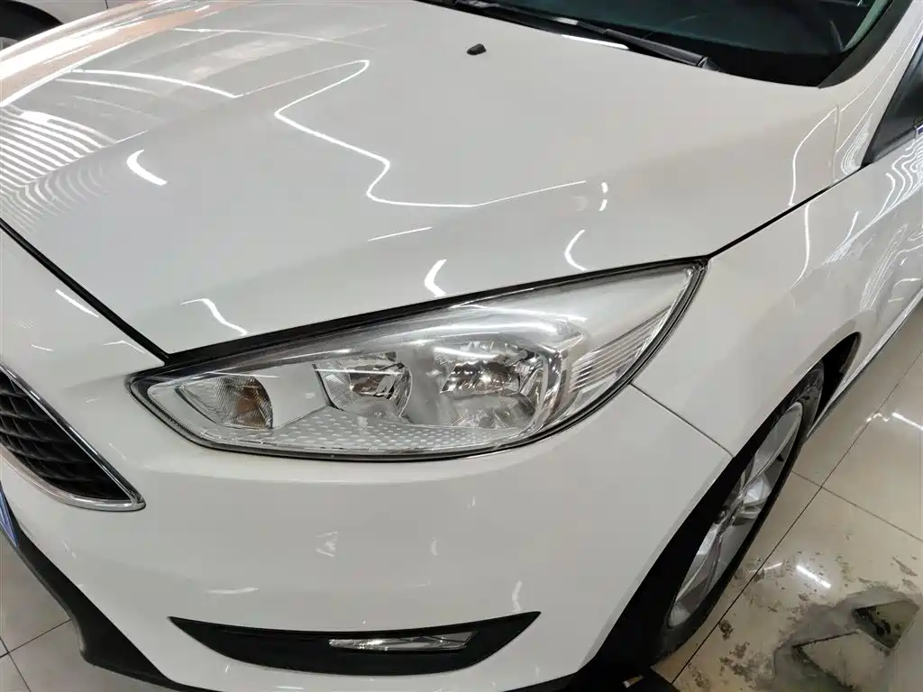 Ford Focus 2017 — фото 16