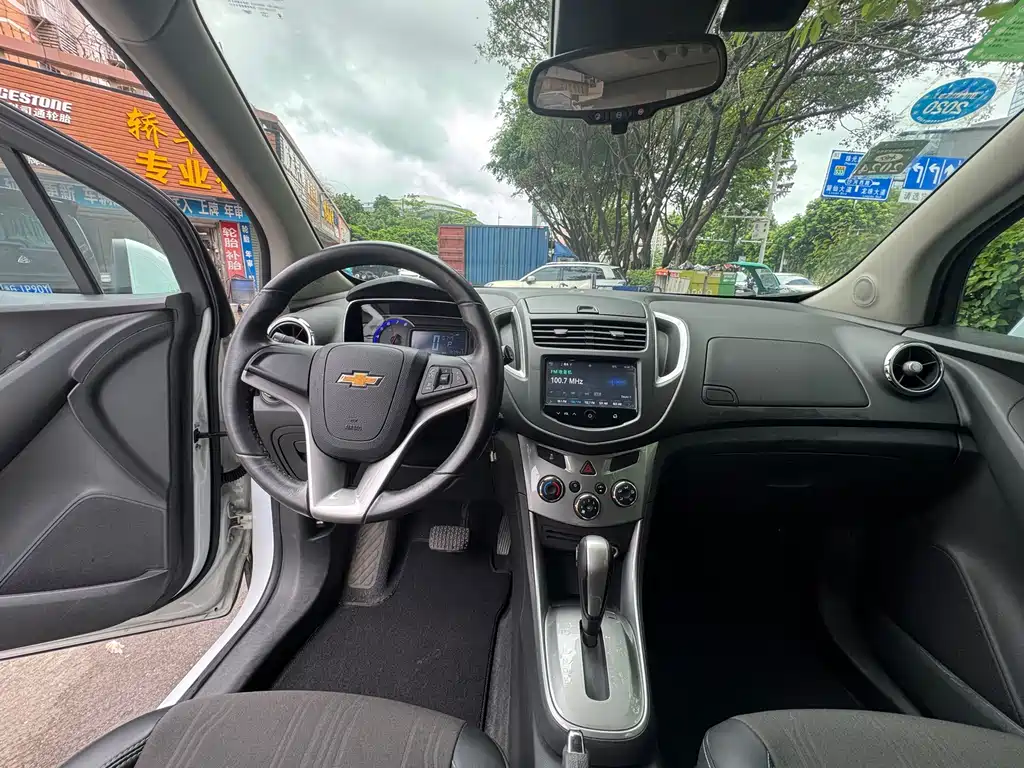 Chevrolet Trax 2014 — фото 10