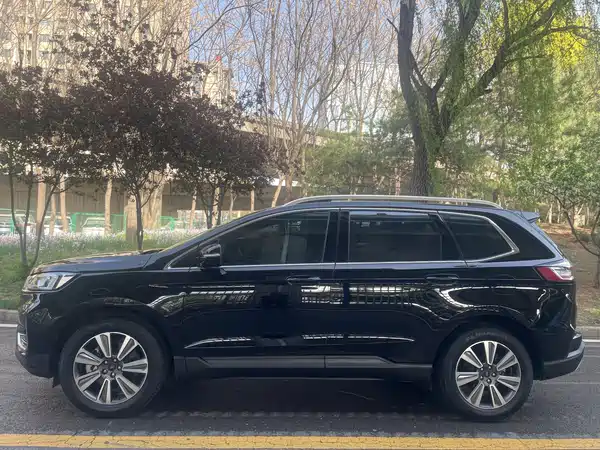 Ford Edge 2021