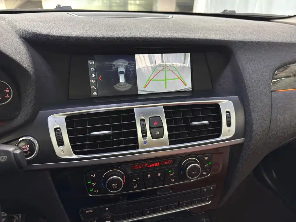BMW X3 2014 — фото 11