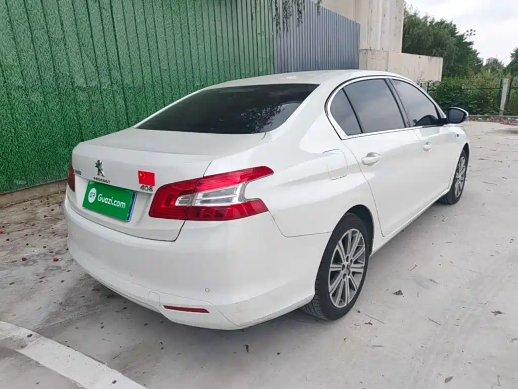 Peugeot 408 2016 — фото 7