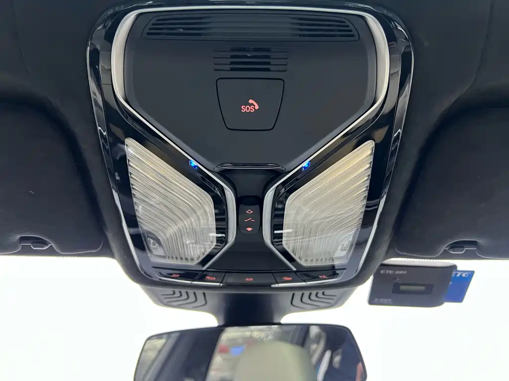 BMW 7 Series 2019 — фото 19