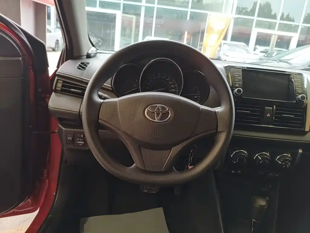 Toyota Vios 2016 — фото 11