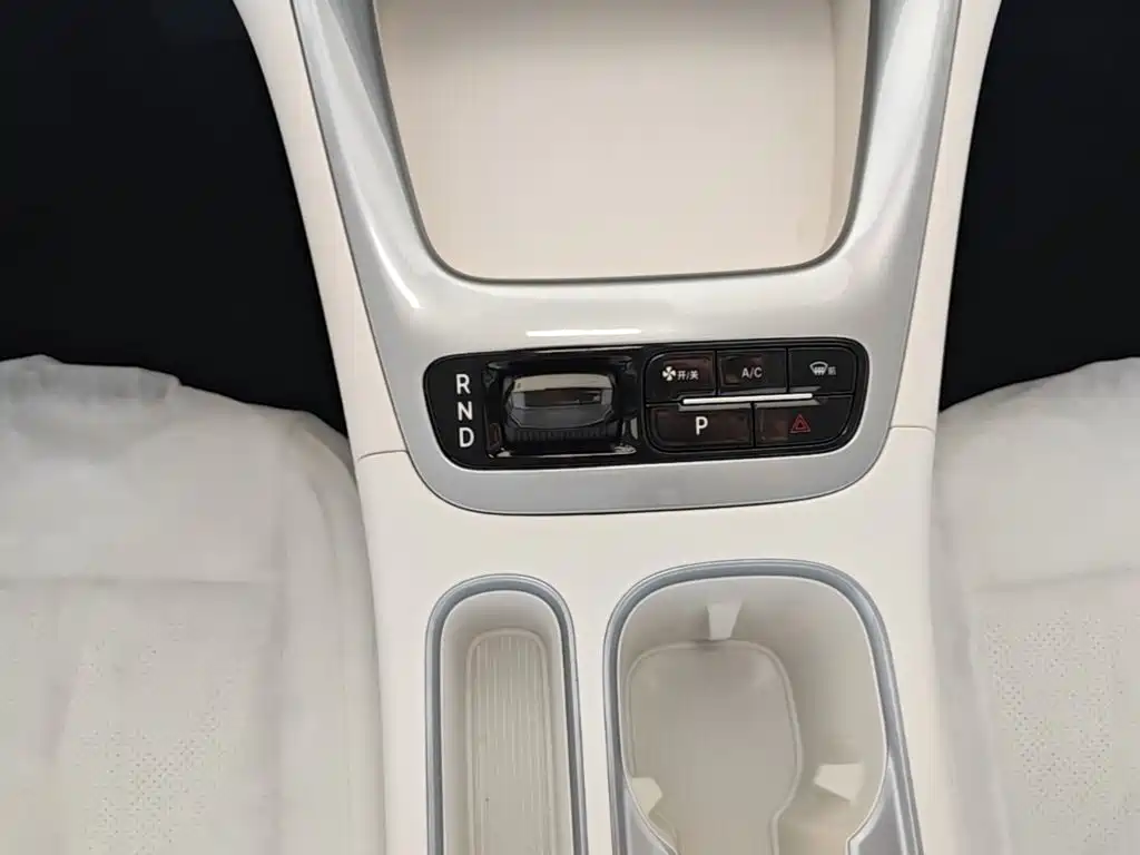 Geely Galaxy Starwish 2026 — фото 14