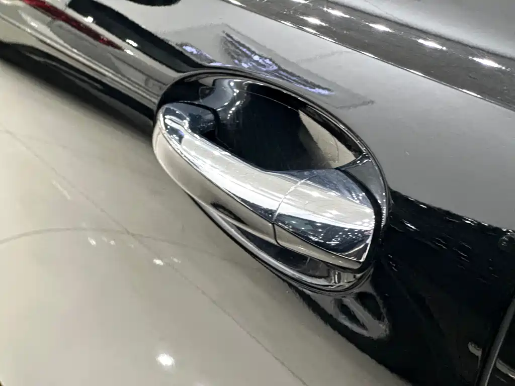 Mercedes-Benz GLB 2023 — фото 20