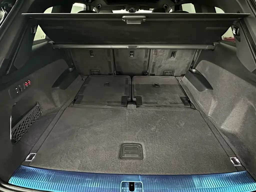 Audi Q7 2021 — фото 16