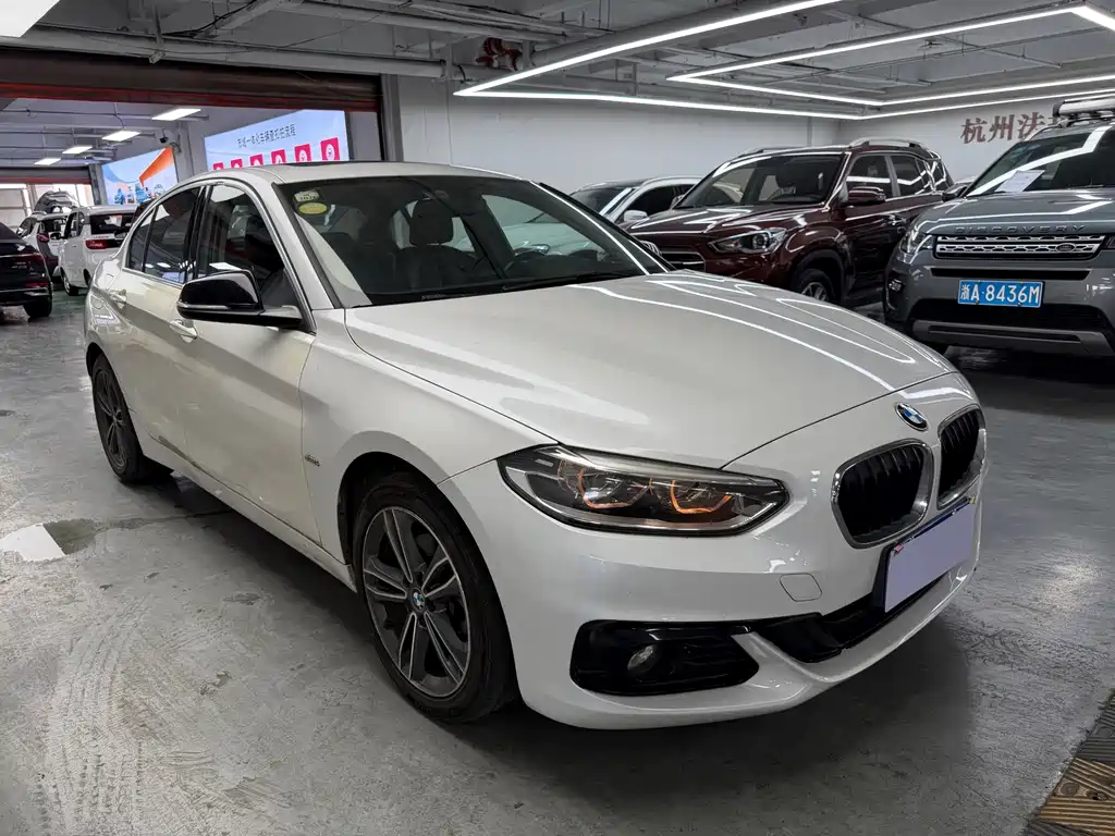 BMW 1 Series 2018 — фото 3