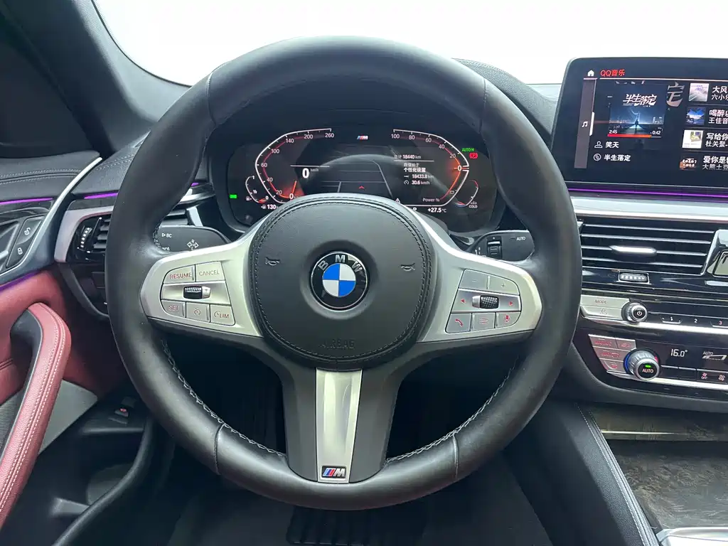 BMW 5 Series 2023 — фото 12