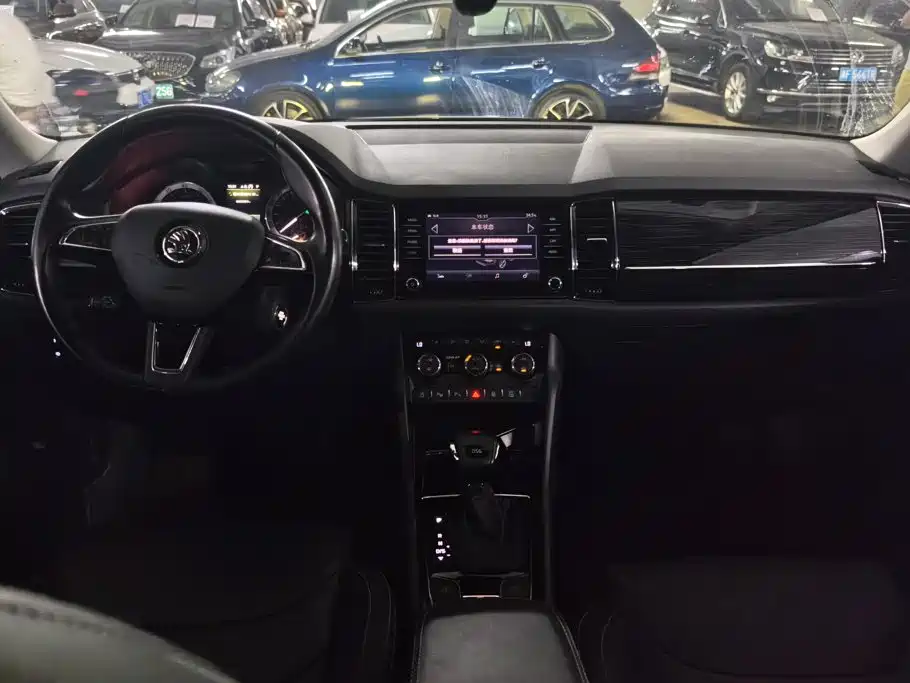 Skoda Kodiaq 2018 — фото 12