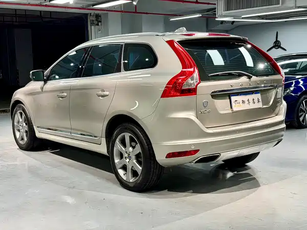 Volvo XC60 2015