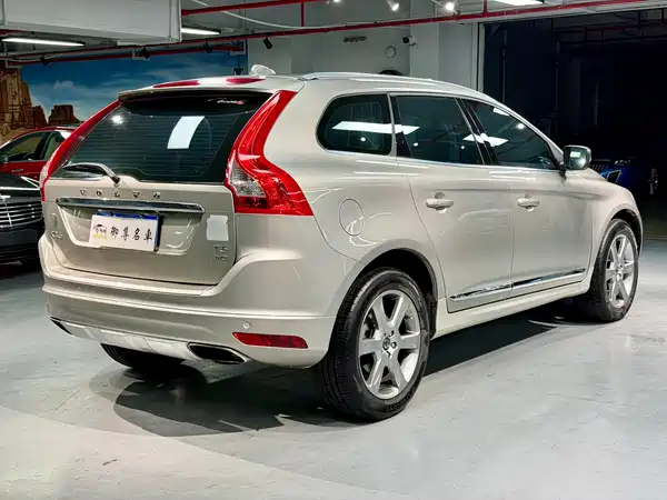 Volvo XC60 2015
