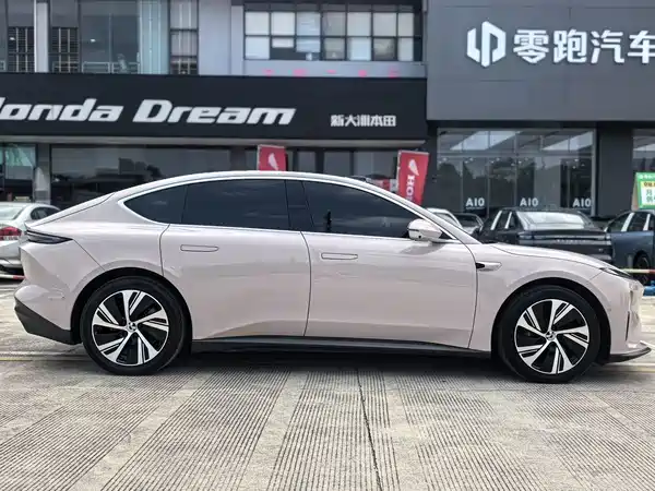 NIO ET5 2023