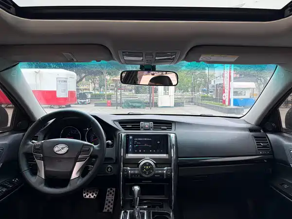 Toyota Reiz 2012