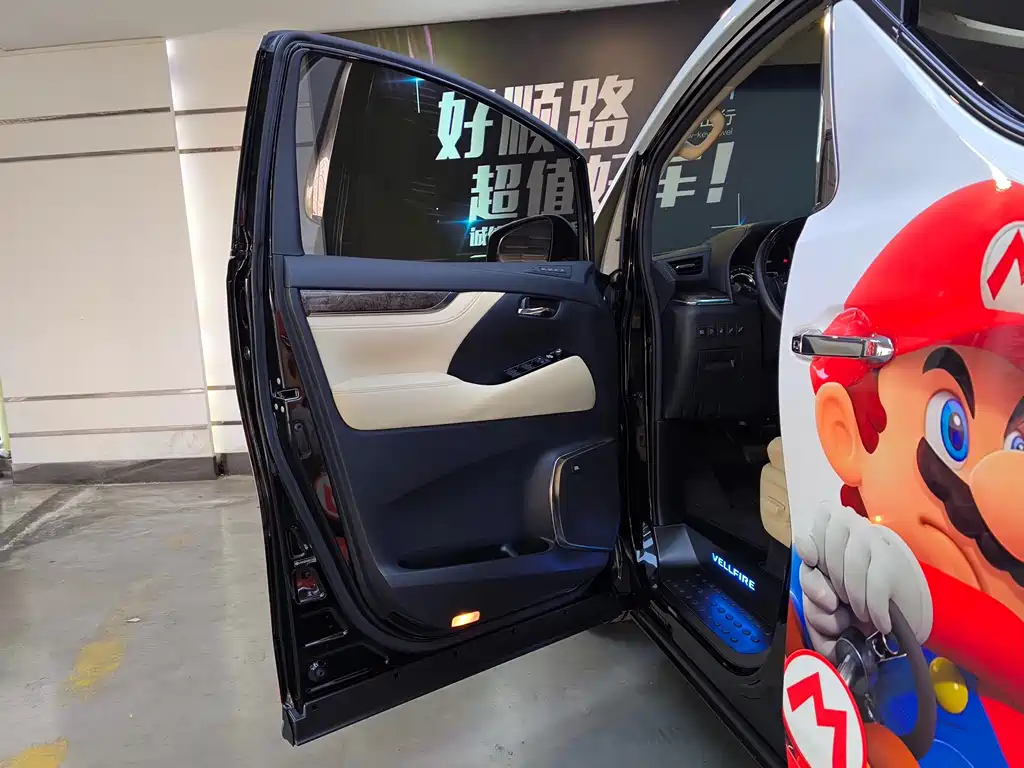 Toyota Vellfire 2022 — фото 19