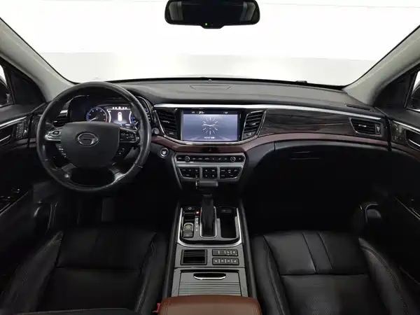 GAC Trumpchi GS8 2018