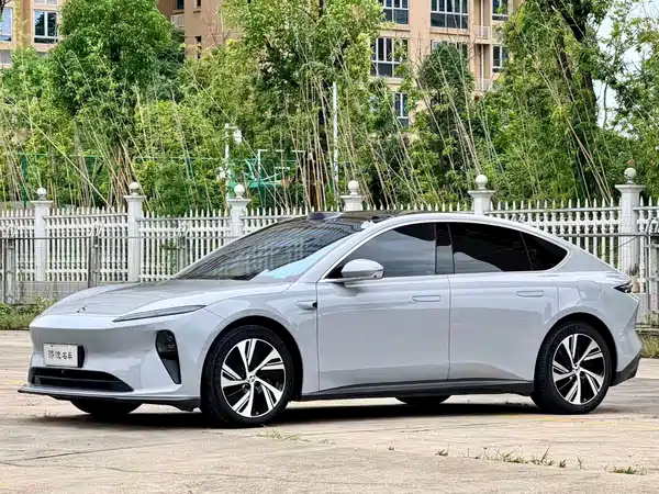 NIO ET5 2025