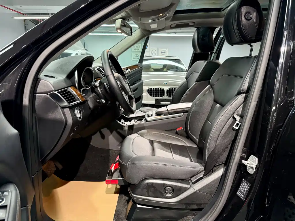 Mercedes-Benz M-Class 2012 — фото 10
