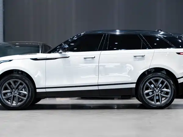 Land Rover Range Rover Velar 2024