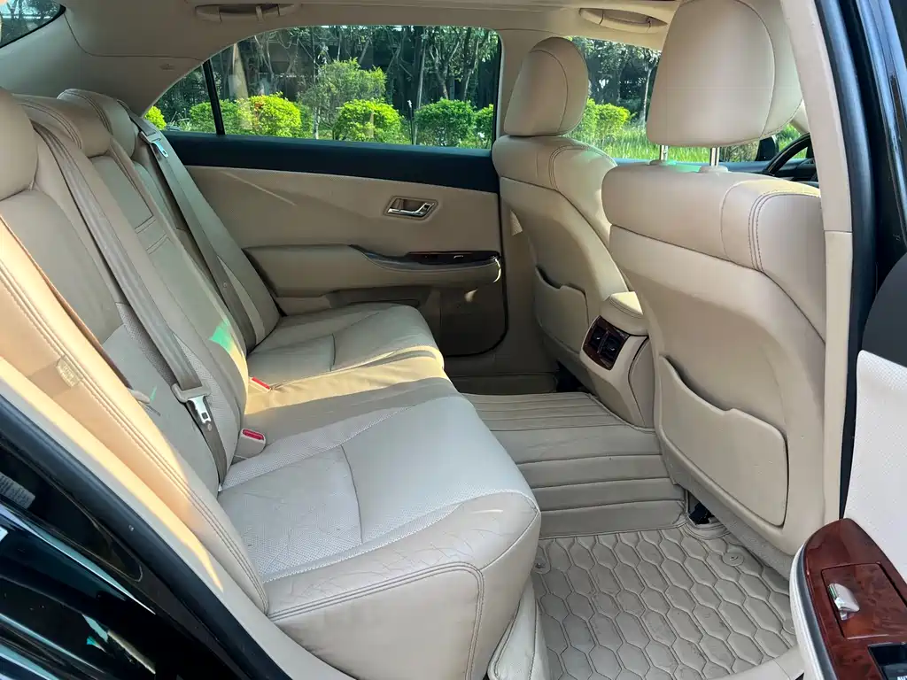 Toyota Crown 2014 — фото 11