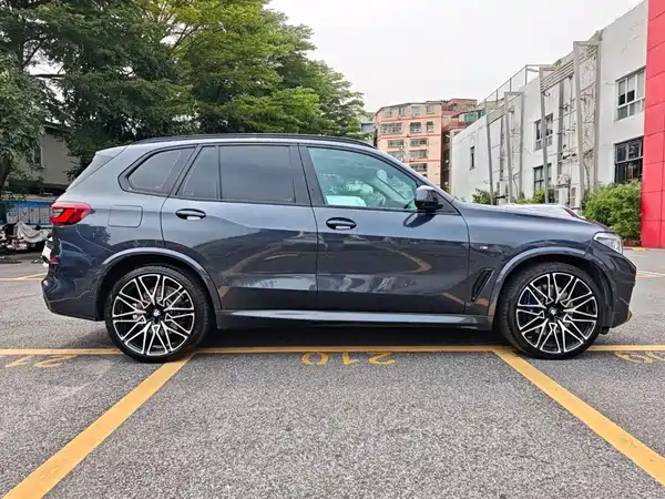 BMW X5 2019