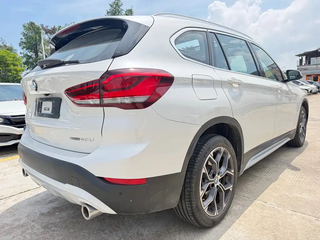 BMW X1 2022 — фото 4