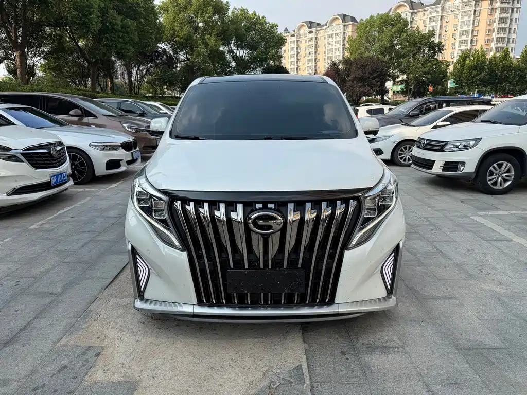 GAC Trumpchi M8 2022 — фото 2