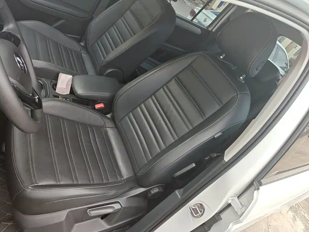 Volkswagen Touran 2017 — фото 15