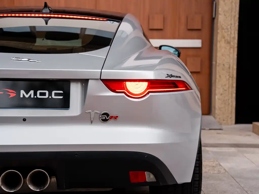 Jaguar F-TYPE 2015 — фото 10