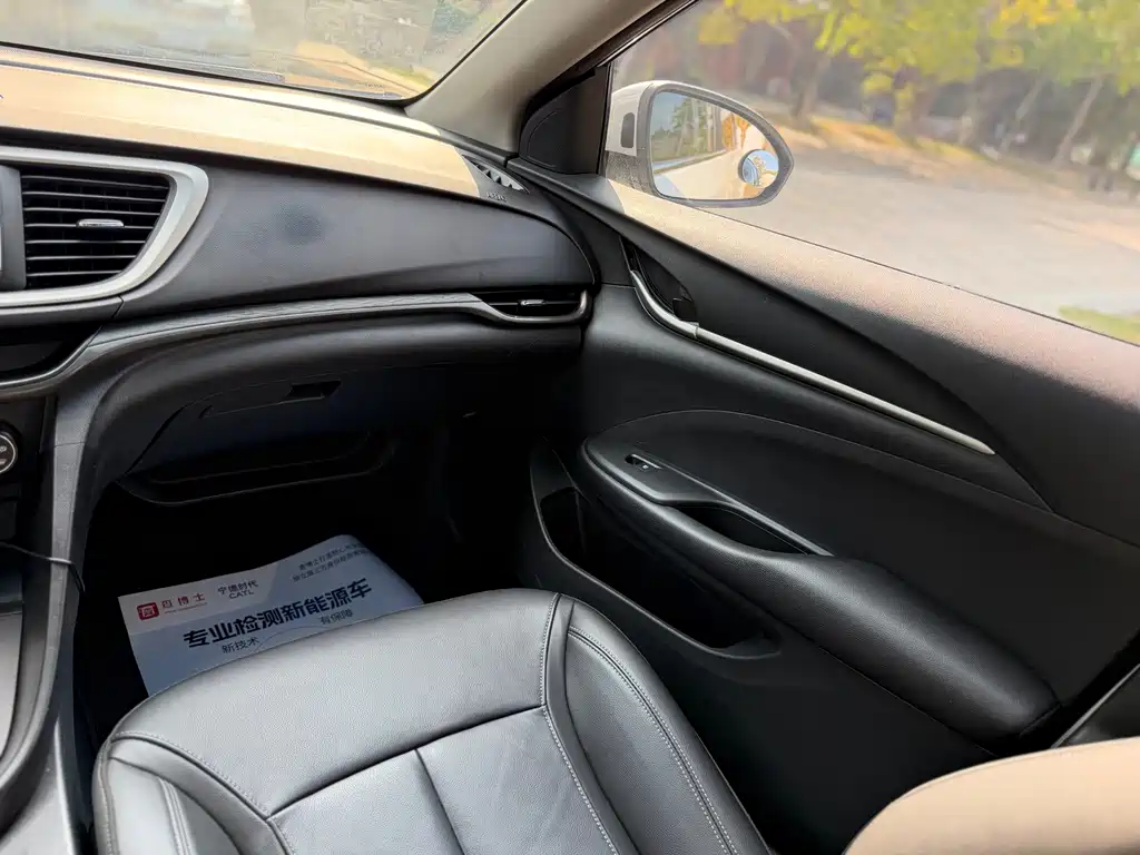 Buick Excelle 2018 — фото 13
