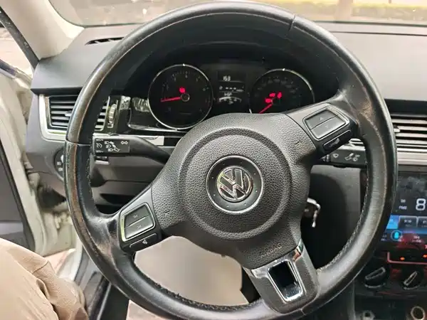 Volkswagen Bora 2015