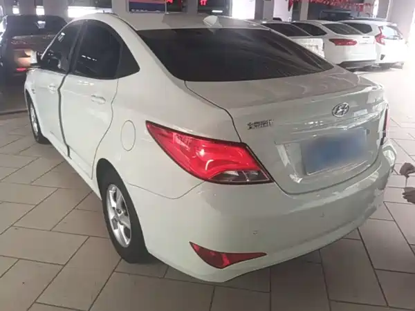 Hyundai Accent 2016