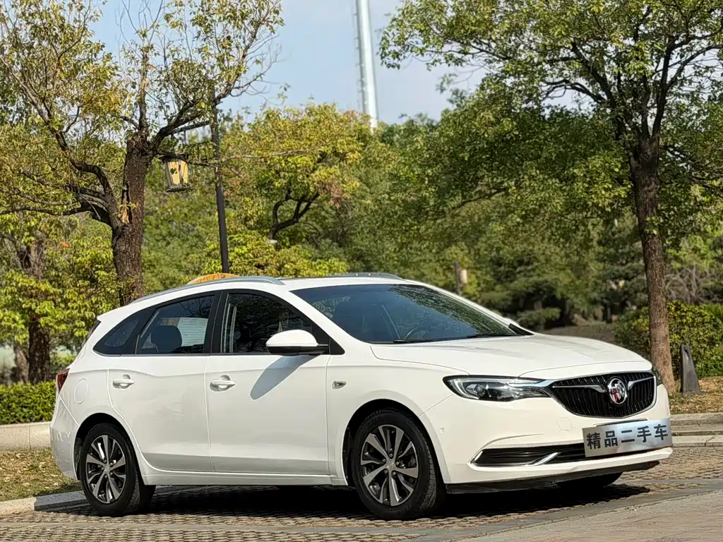 Buick Excelle 2018 — фото 3