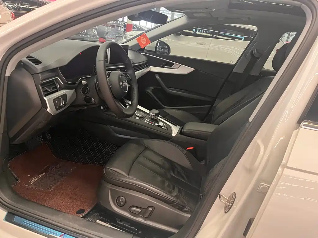 Audi A4L 2019