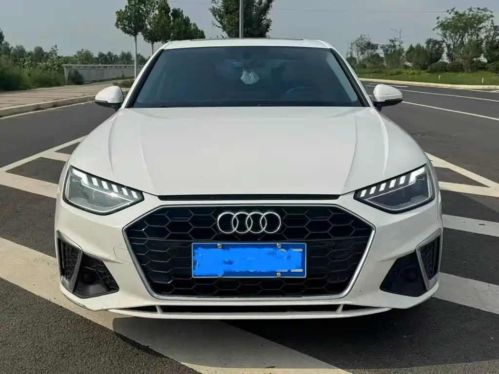 Audi A4L 2021