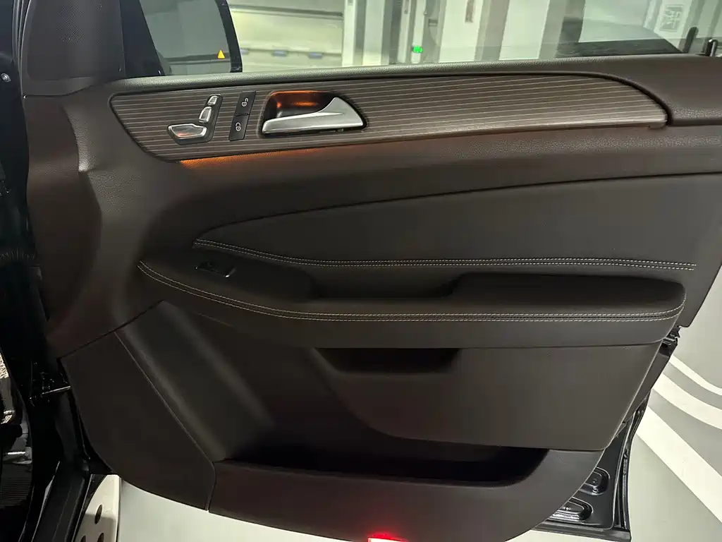 Mercedes-Benz GLE 2019 — фото 23