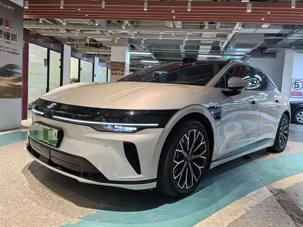 Zeekr 007GT 2025