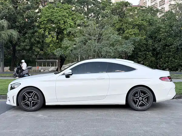 Mercedes-Benz C-Class 2020