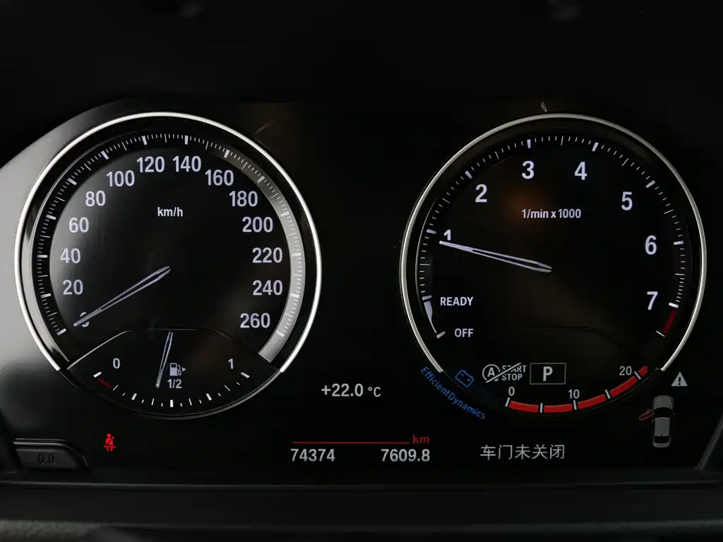 BMW 1 Series 2021 — фото 13