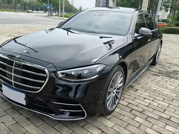 Mercedes-Benz S-Class 2024