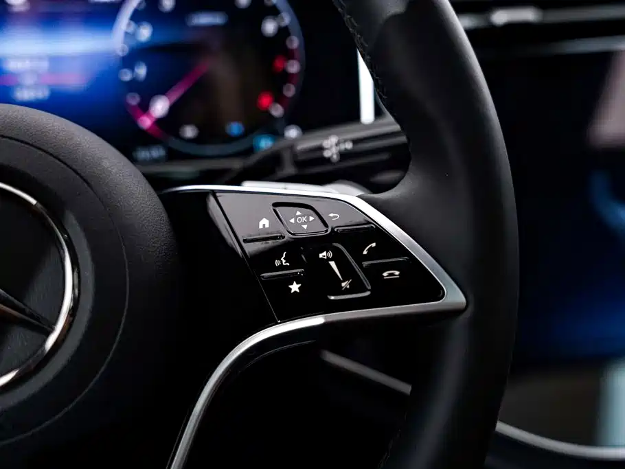Mercedes-Benz E-Class 2025 — фото 28