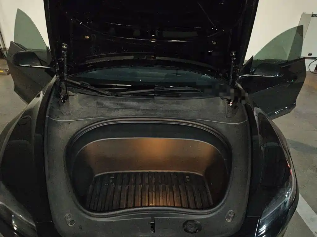 Tesla Model 3 2023 — фото 16