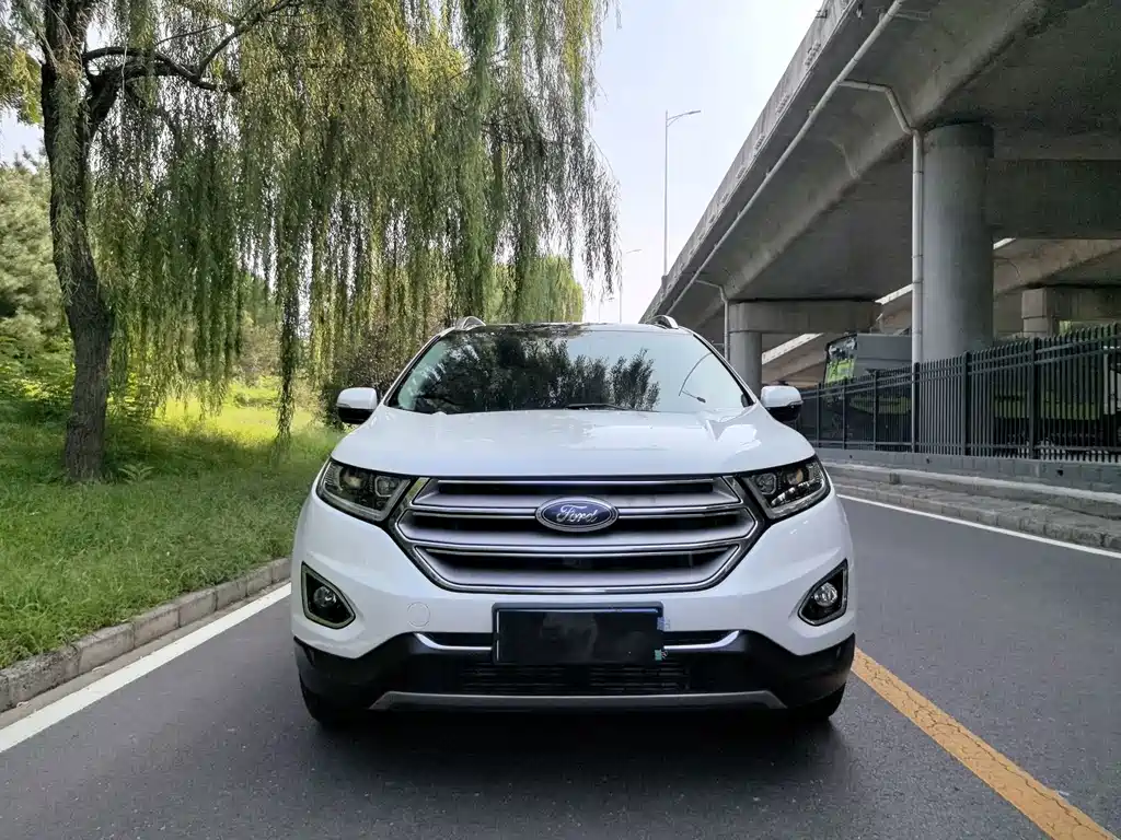 Ford Edge 2018 — фото 2
