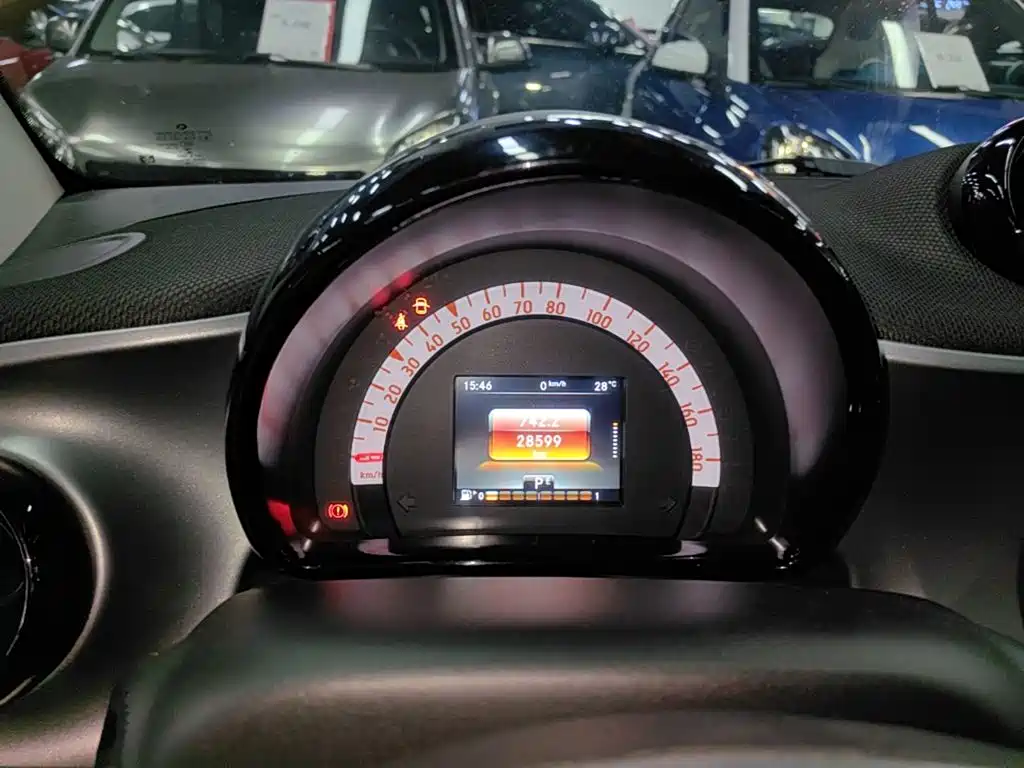 smart fortwo 2018 — фото 12