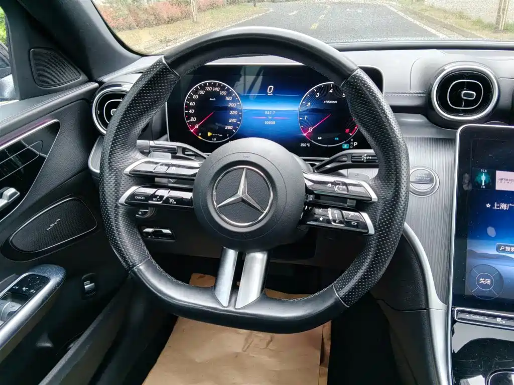 Mercedes-Benz C-Class 2024 — фото 16