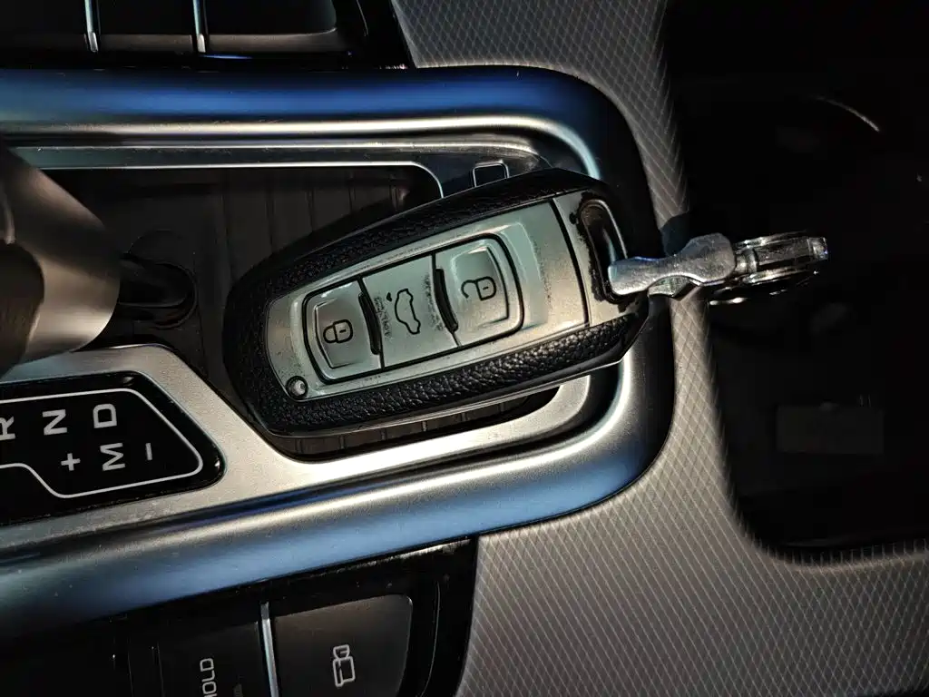 Geely Emgrand GS 2019 — фото 9