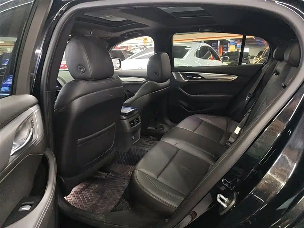 Cadillac CT5 2021 — фото 17