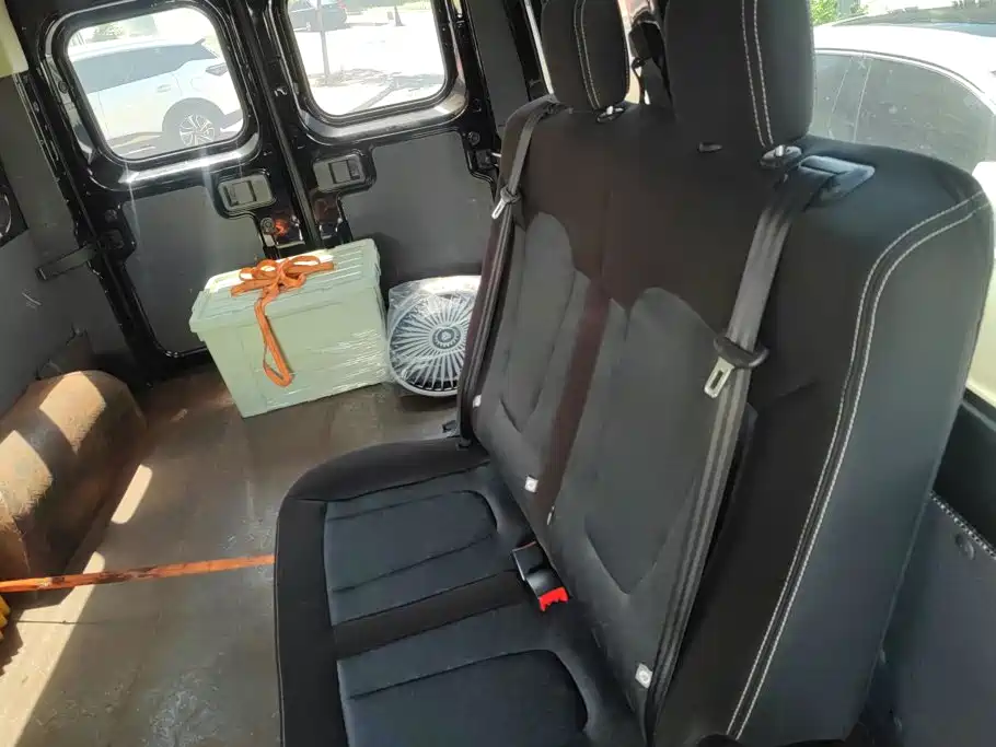 SINOTRUK Pioneer Officer V 2025 — фото 11