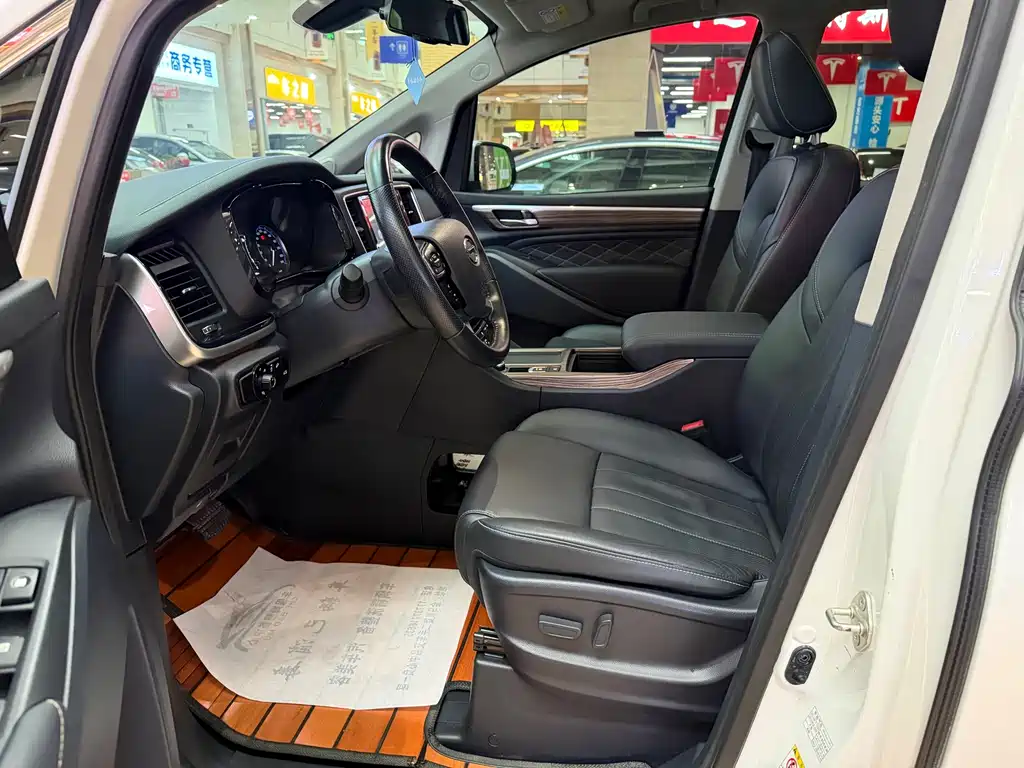 GAC Trumpchi M8 2019 — фото 9