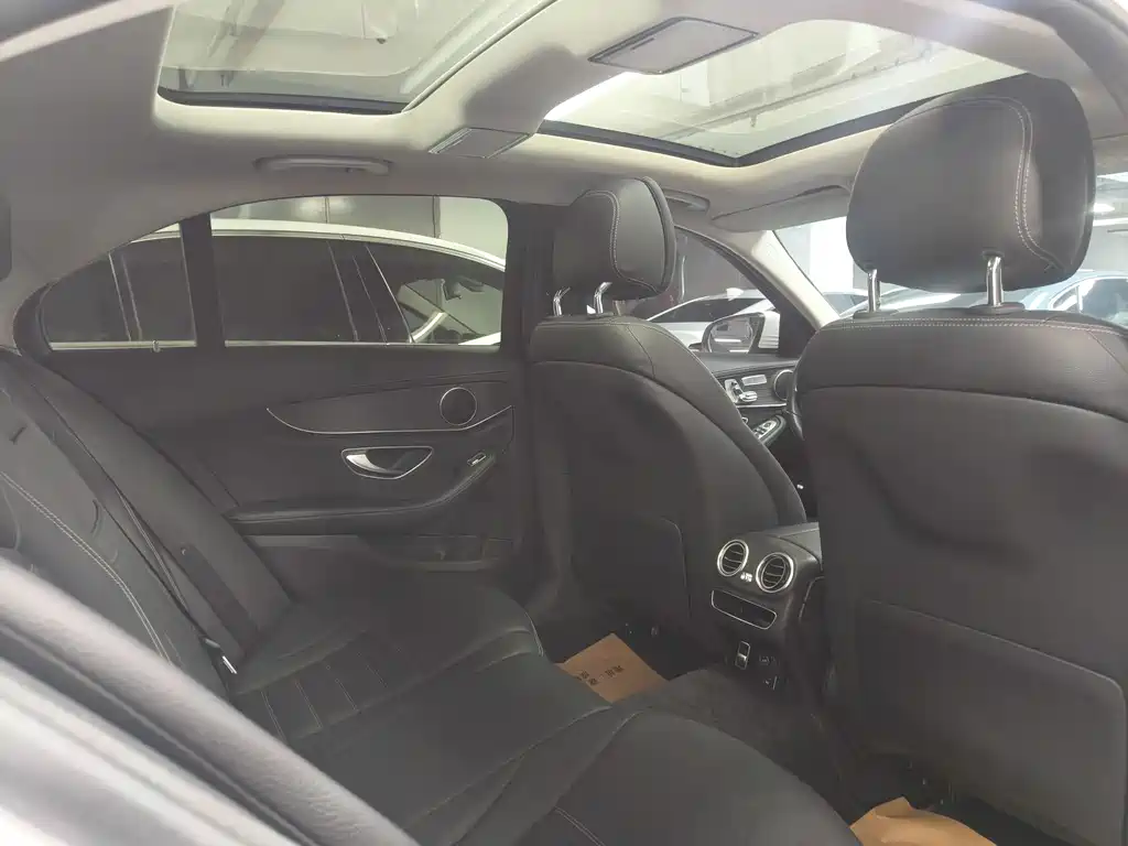 Mercedes-Benz C-Class 2021